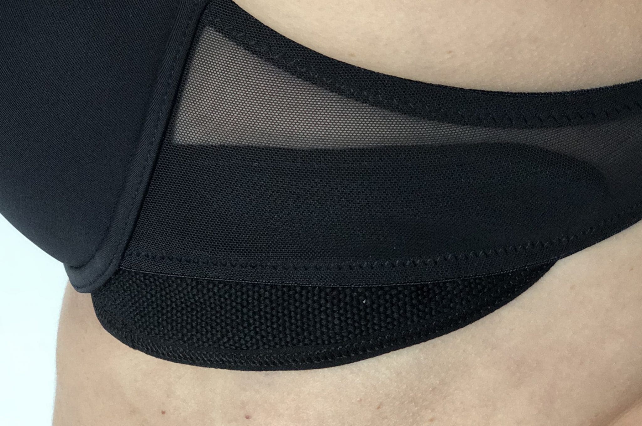 Belly Bandit – Don't Sweat-It Bra Liners – Underboob Sweat Absorbers –  Moisture Wicking Pads Help Prevent Under Breast Sweat Rash – Soft, Discreet  Bamboo Bra Liners - One Size, Black at